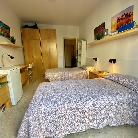 Barcelona Housing Recommend For Students ברצלונה מראה חיצוני תמונה