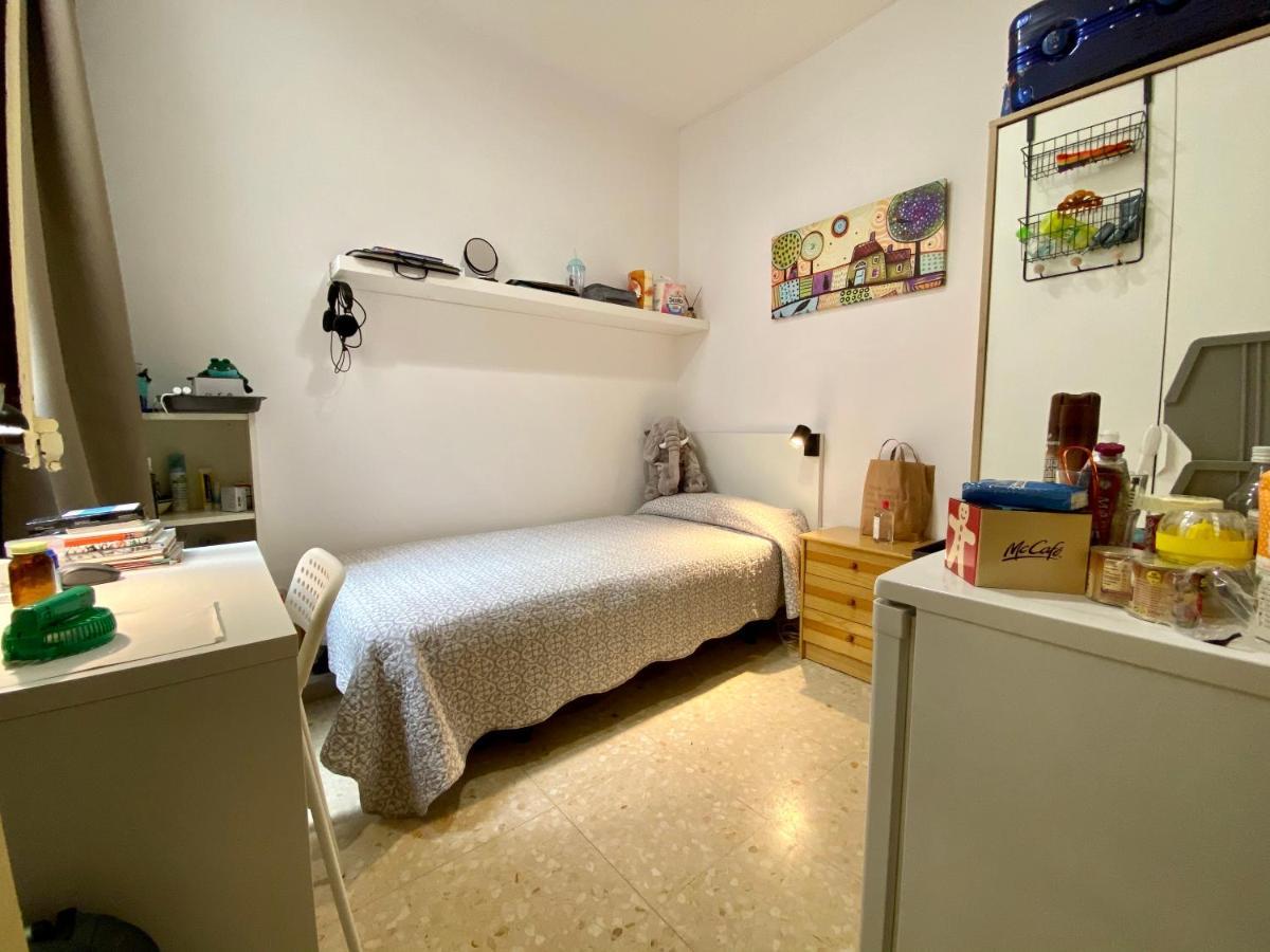 Barcelona Housing Recommend For Students ברצלונה מראה חיצוני תמונה