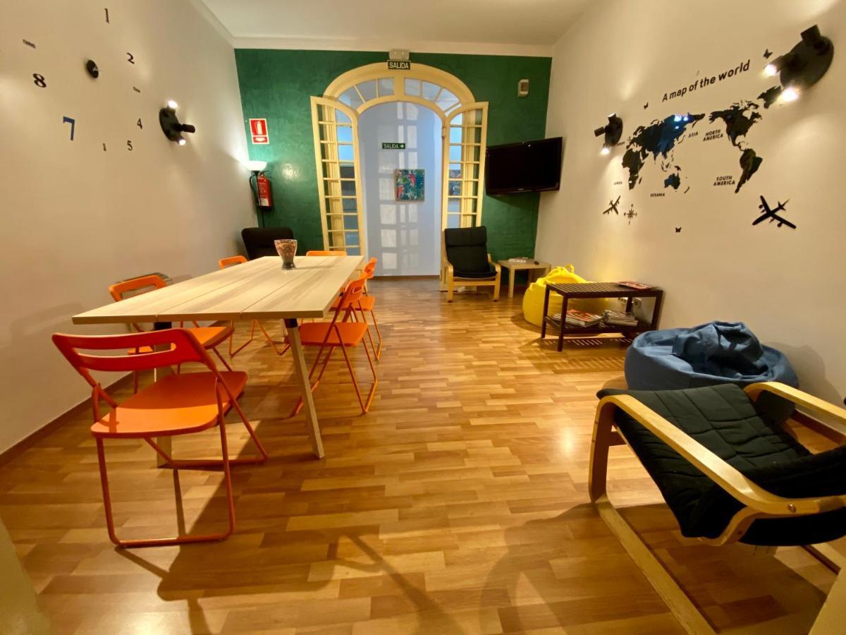 Barcelona Housing Recommend For Students ברצלונה מראה חיצוני תמונה
